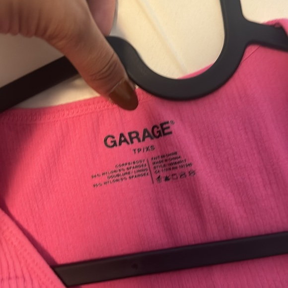 Garage crop top pink color as good as new - Picture 2 of 3